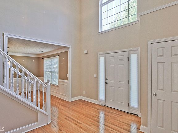 4th image of 2815 Lake Port Dr