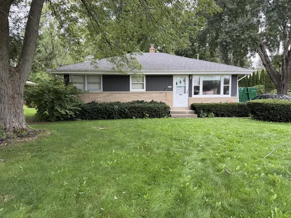 5933 S 35th STREET, Greenfield, WI 53221