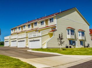 3077 25th St NW, Rochester, MN 55901