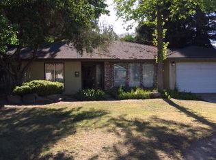 289 Greenwood Ave, Sanger, CA 93657