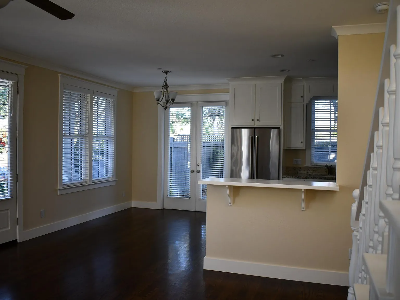 3 bed, 2.5 bath, 1300 sqft, $4,550 — Photo 4