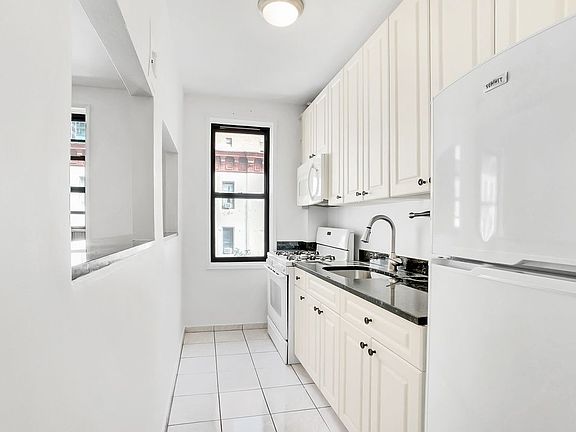 4th image of 242 E 38th St APT 5B
