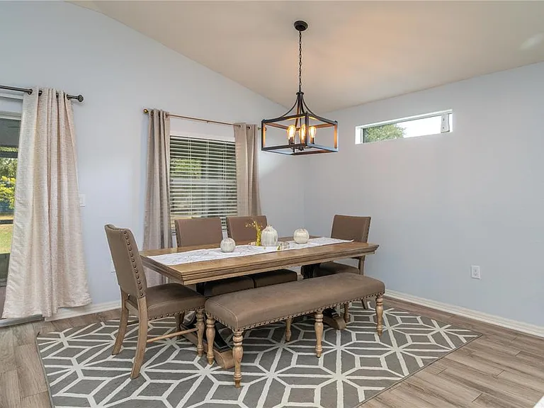 501 Interlock St — Photo 16