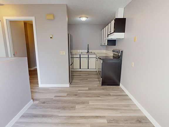 5th image of 5940 45th Ave