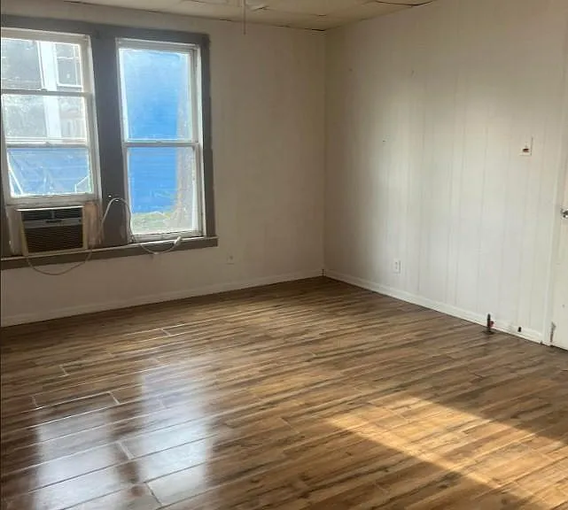 926 W Nelson St — Photo 11