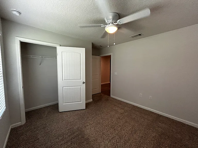 3526 Sugar Maple Ln — Photo 2