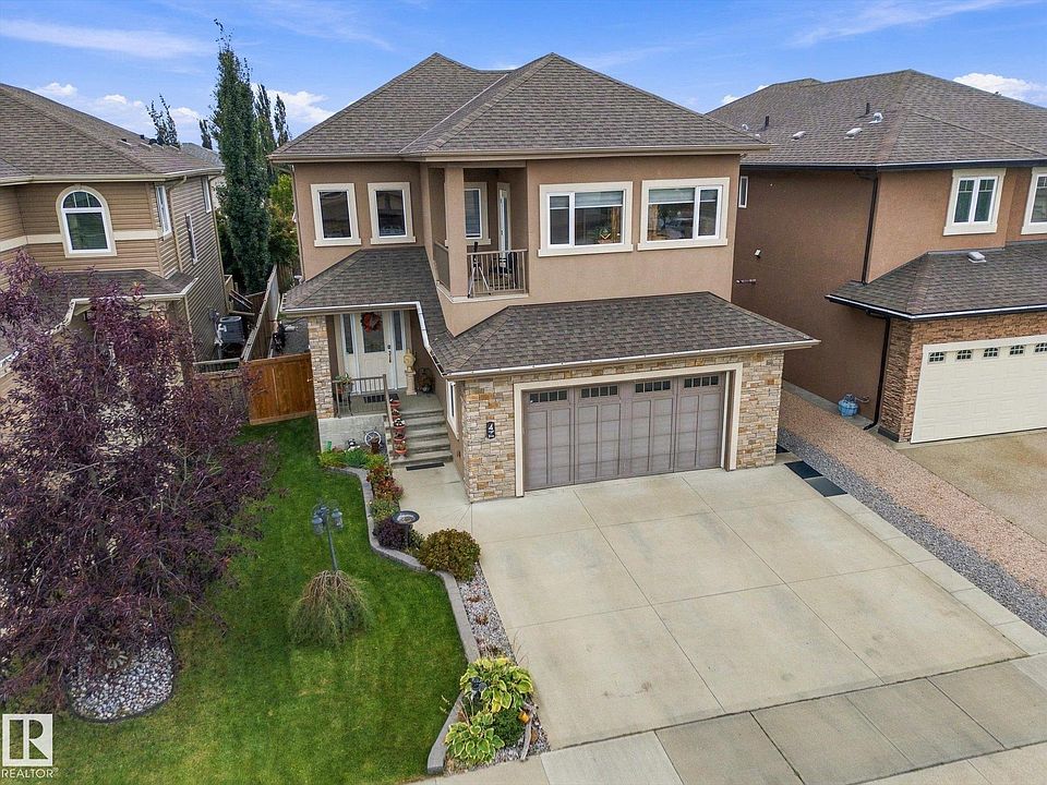 1st image of 4 Lakeshore Cv