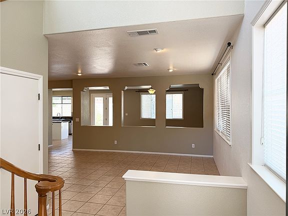 4th image of 9862 Shadow Grove Ave