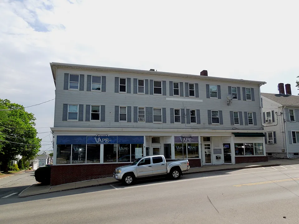 50 Sandwich St #4