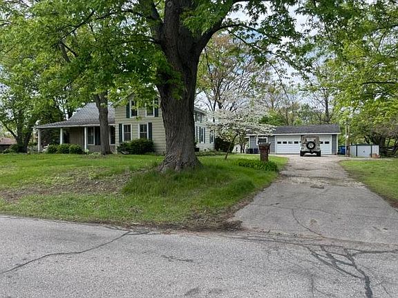 5th image of 1001 Earl Rd