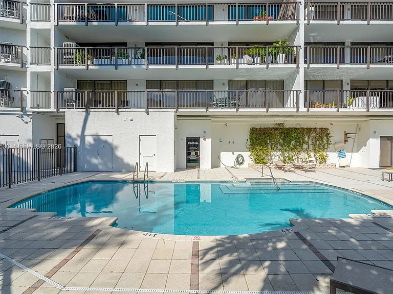 5701 Biscayne Blvd #Penthouse 9 — Photo 40