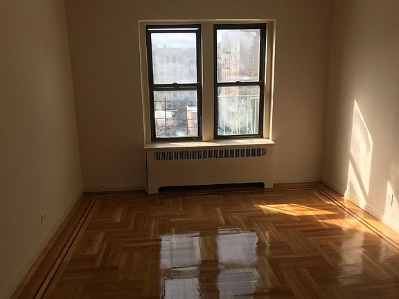 5th image of 1181 Morris Ave