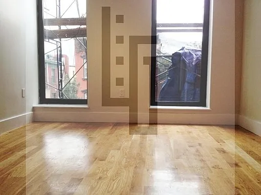 Rented by Loom Group | media 48