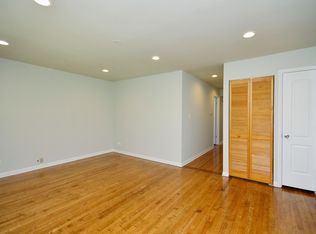 6459 N Wayne Ave #2, Chicago, IL 60626