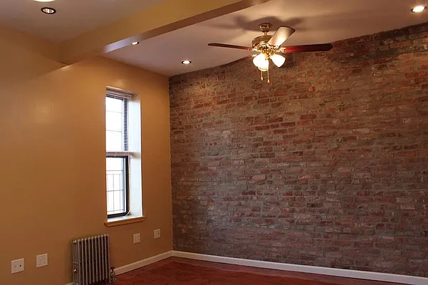 Rented by P&C Rapid Realty LLC | media 8