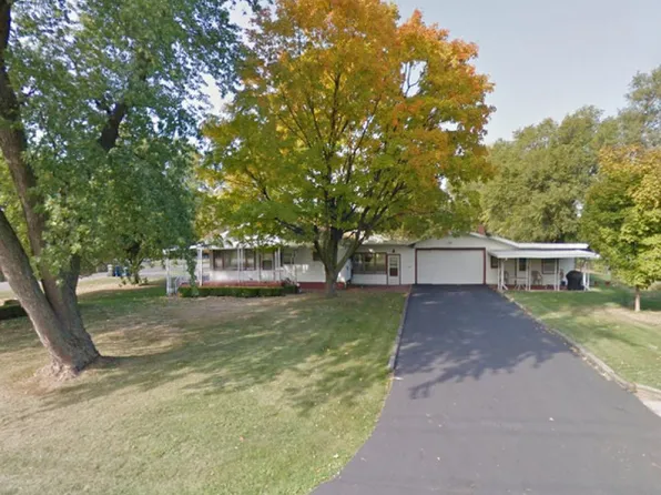 11N020 S Gale St, Elgin, IL 60123