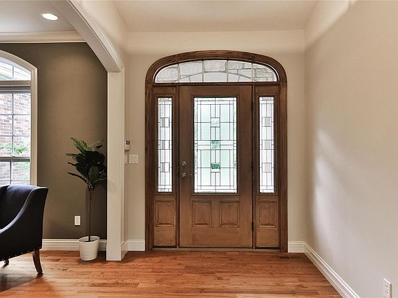 3rd image of 27 Tealwood Dr
