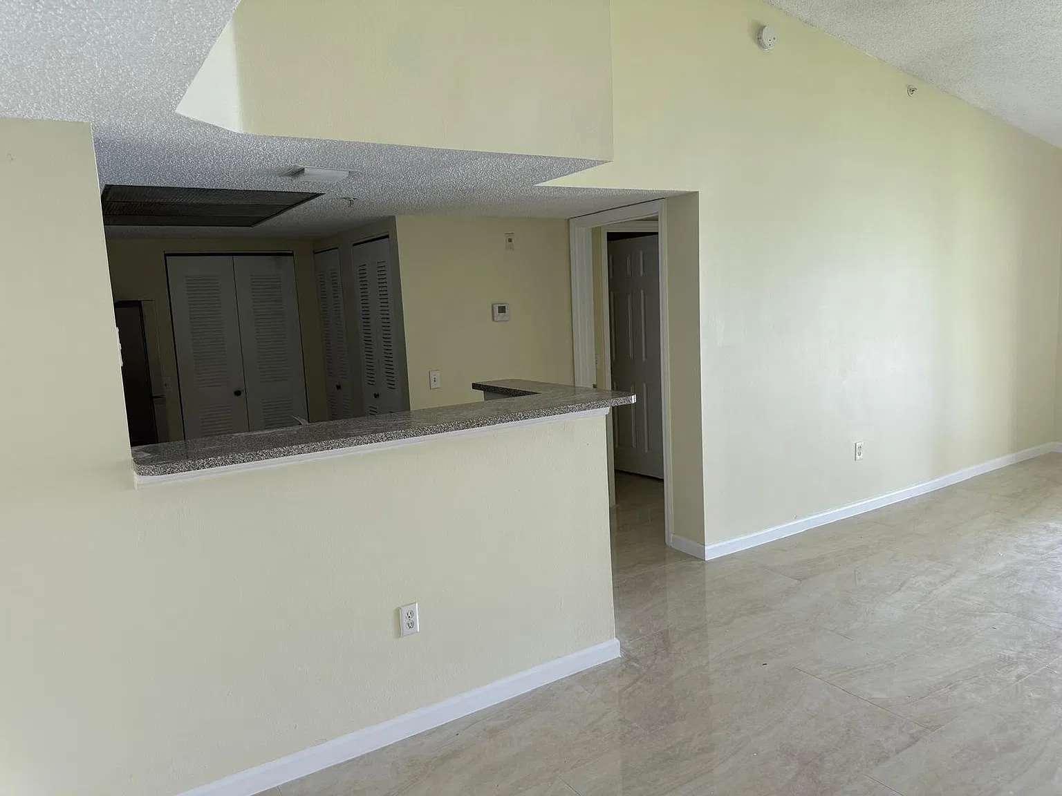 5061 Wiles Rd — Photo 2