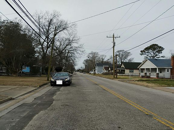 4th image of 3920 Shell Rd