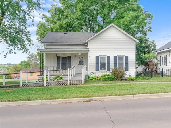 217 N Alanthus Ave, Stanberry, MO 64489