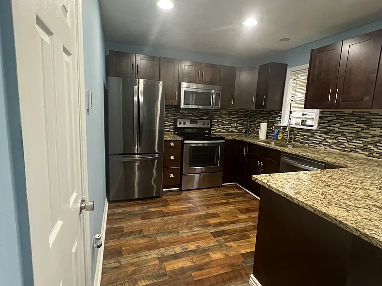 7226 Woods Ln — Photo 27