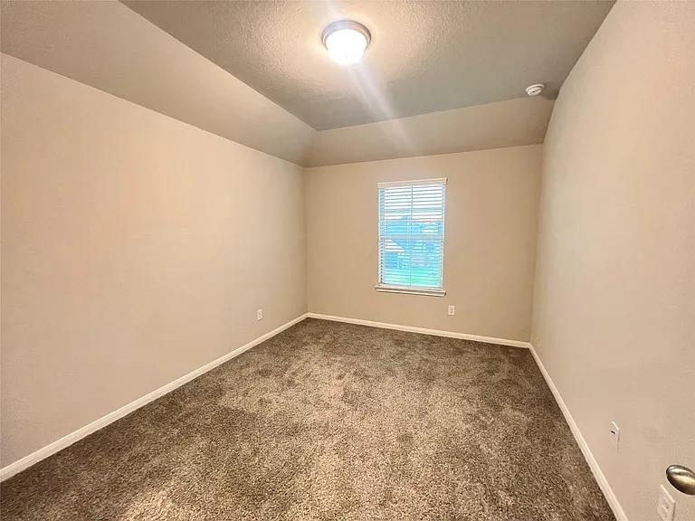 27103 Blue Pool Dr — Photo 23
