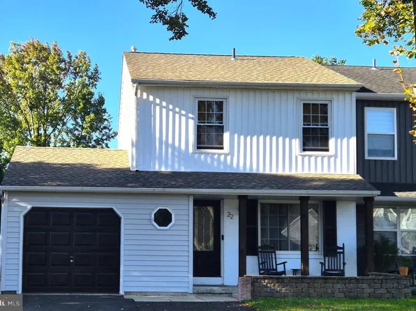 22 Curry Ln, Horsham, PA 19044