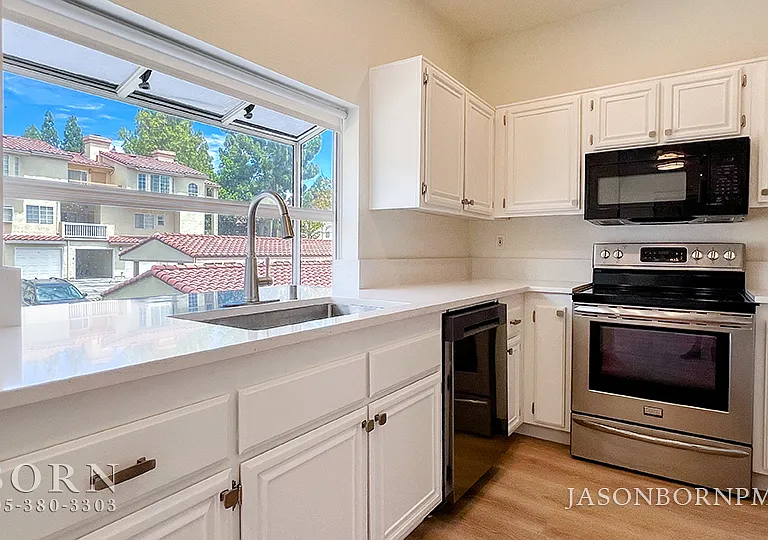 5782 Oak Bank Trl — Photo 9