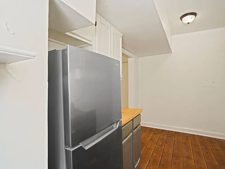 2655 41st St NW #B4 — Photo 15