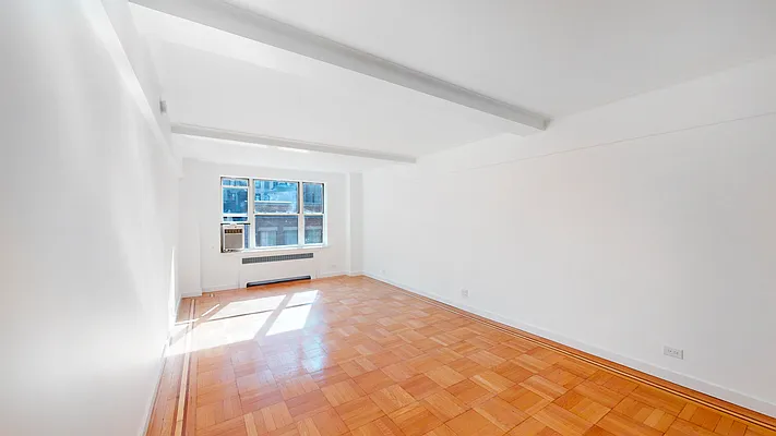 Rented by R New York | media 5