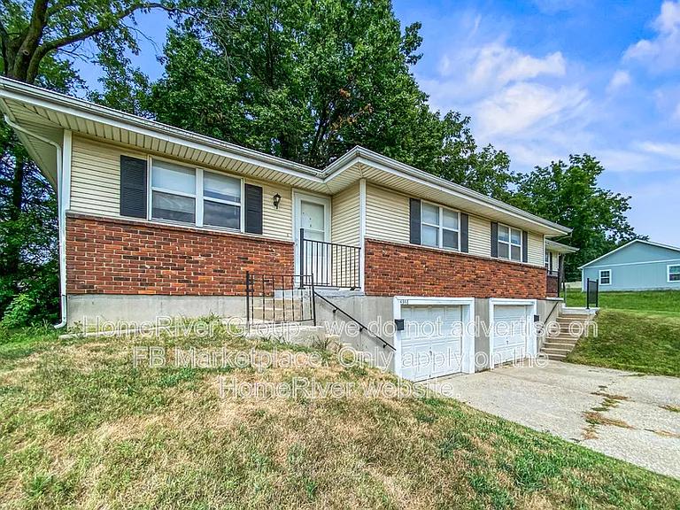 4344 Parallel Pkwy — Photo 2