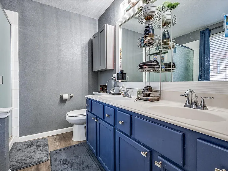 417 Niagara Falls Dr — Photo 15
