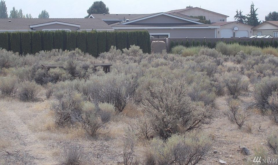 2nd image of 218 Airport Way SW