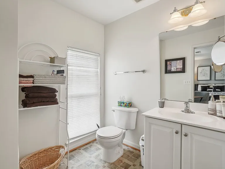 18119 Camdenhurst Dr — Photo 24