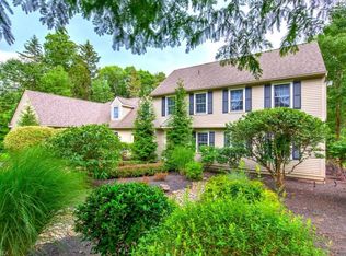 145 Glen Rd, Moreland Hills, OH 44022