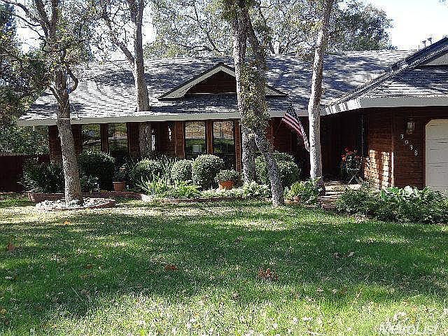 1st image of 3038 Latham Ln