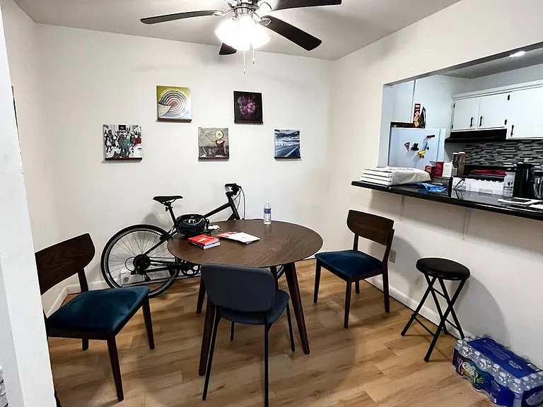University Park Apartments near Cornell University — Photo 438