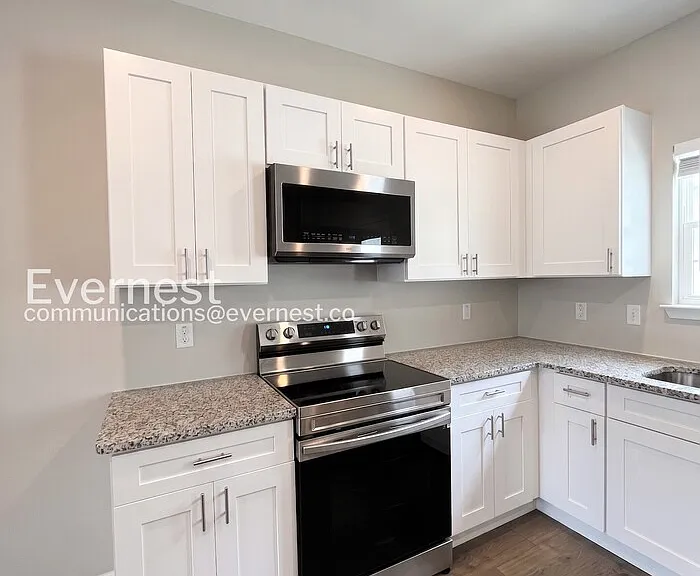 204 Tara Ct — Photo 5