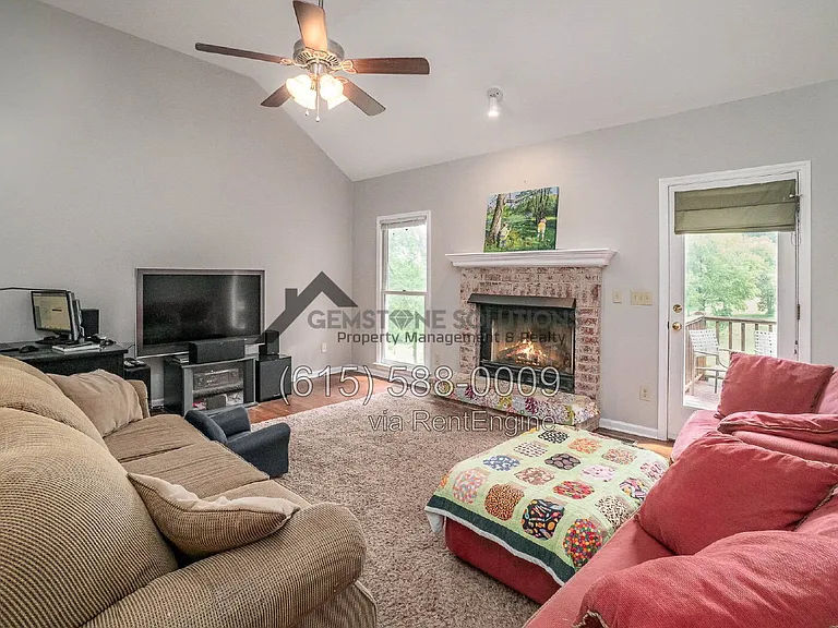 4446 Pratt Ln — Photo 5