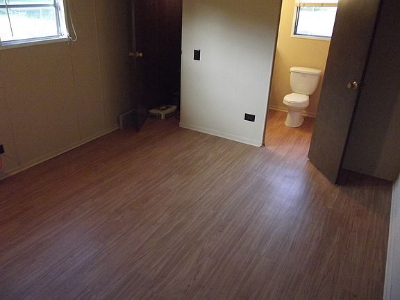 Master w/ His Closet / Master Bath