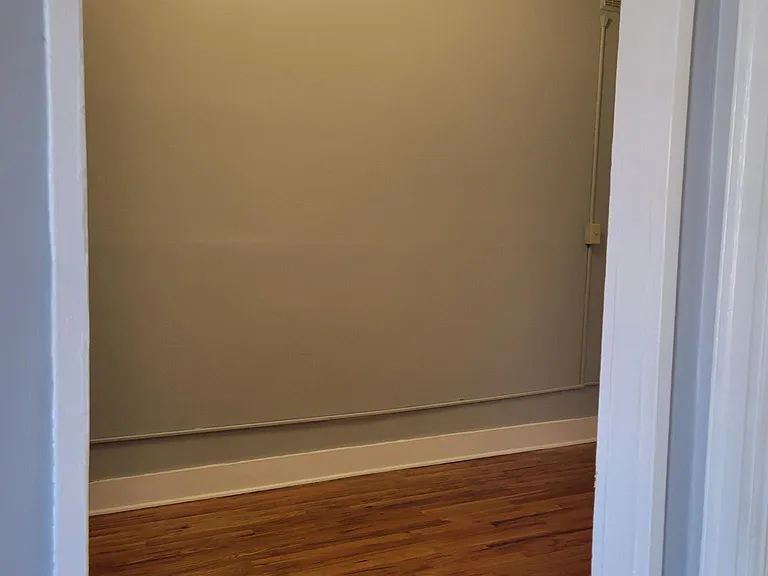 2136 5th Ave #5 — Photo 3