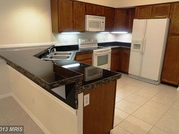 3rd image of 2707 Summerview Way #7203