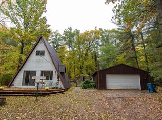 5746 E 36th St, White Cloud, MI 49349