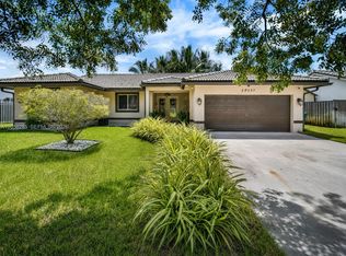 Valencia Grove, Miami, FL 33177
