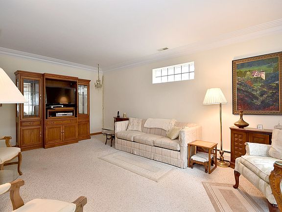 2nd image of 3606 Hawthorne St