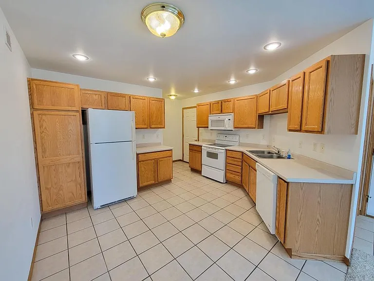 6913 Feith Ave — Photo 5
