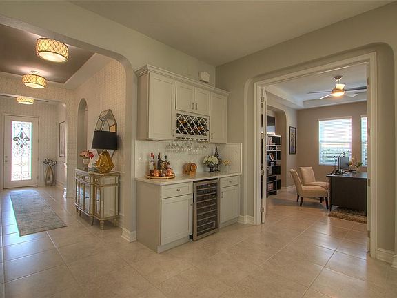 4th image of 17930 Woodland View Dr