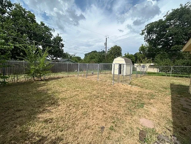 209 E Linda Dr — Photo 11