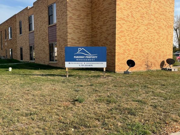 Stanley 513 3rd St SE - 201, 502 3rd St NE, Stanley, ND 58784