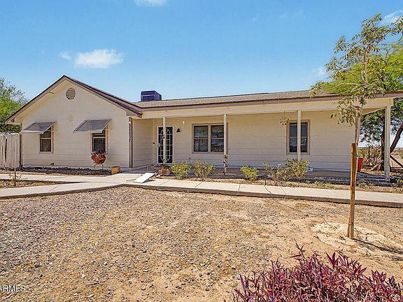 3rd image of 35037 W SOUTH MOUNTAIN Avenue